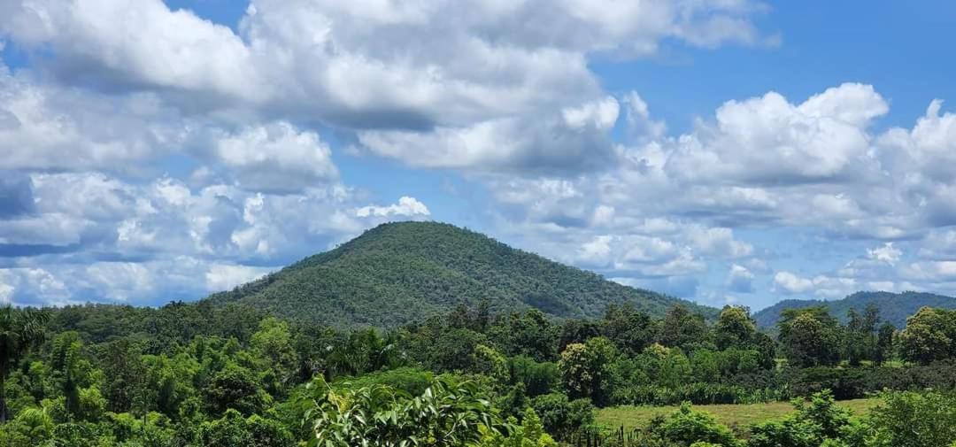 Homdoiintr ฮ่อมดอยอินทร์ Ban Huai Kaeo